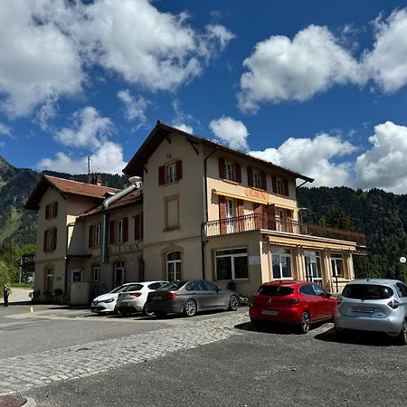 Buffet De La Gare Hotel Montreux Exterior photo